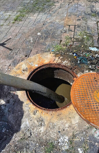 https://plumberbayswater.com.au/uploads/2025/06/blocked-drains-256136.jpg
